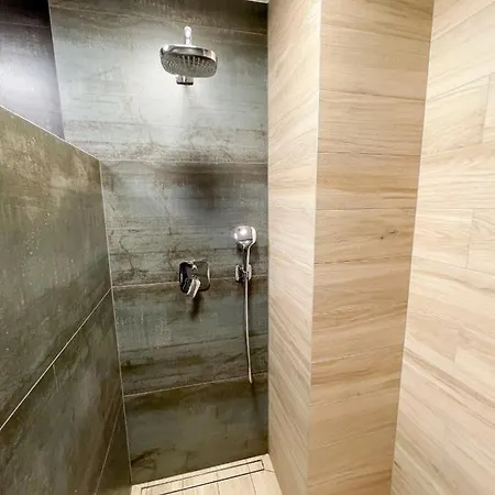 Arb Living Apartment *